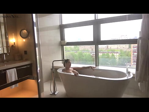 ❤️ Tremenda babe Passionately jerking off its pussy in u bagnu ❌ Solo porno à noi