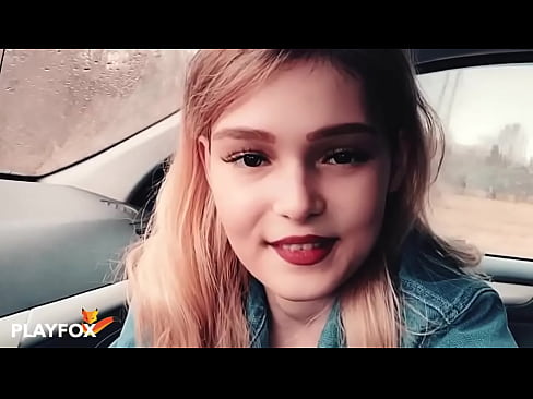 ❤️ Una ragazza sexy succhia con gioia a carta di sconto ❌ Solo porno à noi
